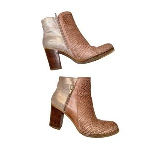 TRASK leather metallic silver zip ankle boots women’s size 38 7